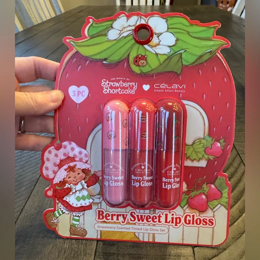 Célavi Strawberry Shortcake Berry Sweet Lip Gloss Set (NEW)
